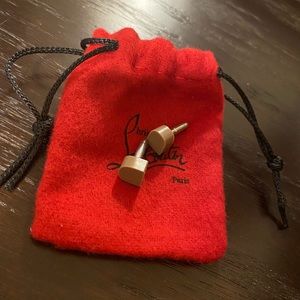 Christian Louboutin heel tips pigalle lady peep